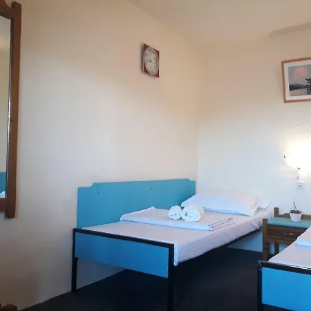Pensiune Laguna *